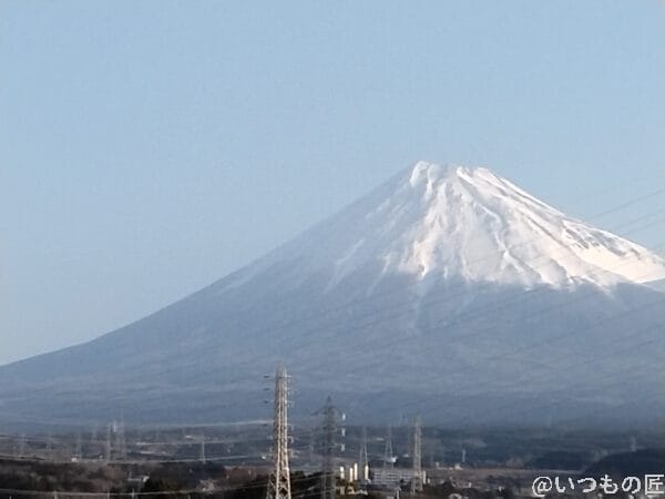 富士山(屋外でズーム撮影)