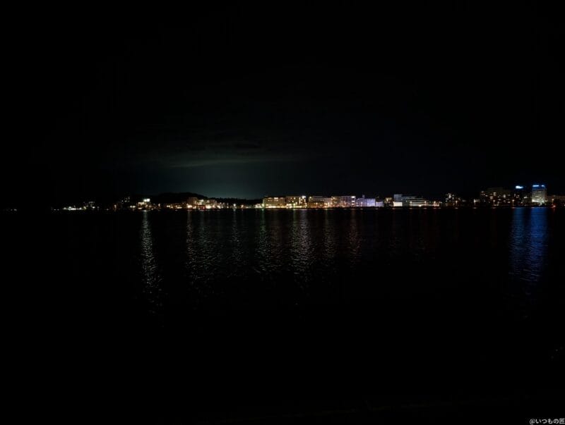 Google Pixel 9 Pro XL カメラ
Google Pixel 9 Pro XL の通常モードでズーム撮影した夜景写真