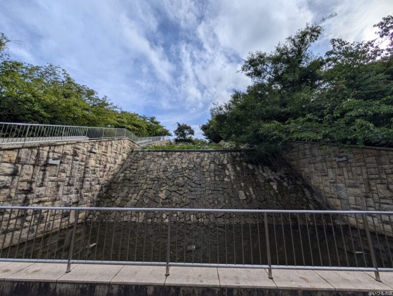 Google Pixel 9 カメラ
Google Pixel 9 でズーム撮影した風景写真