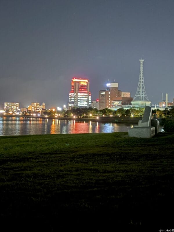 iPhone 16/16 Plus カメラ
iPhone 16でズーム撮影した夜景写真