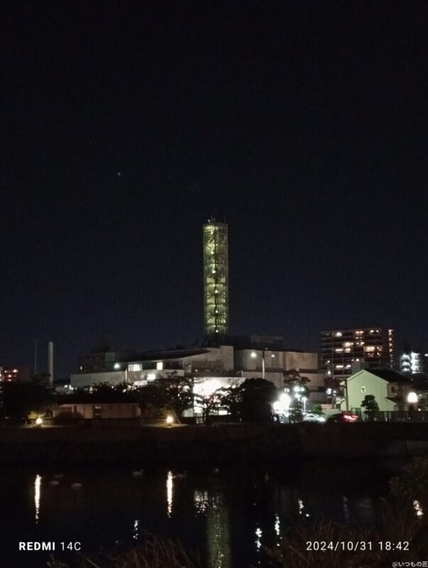 Xiaomi Redmi 14C カメラ
Xiaomi Redmi 14C でズーム撮影した夜景写真
