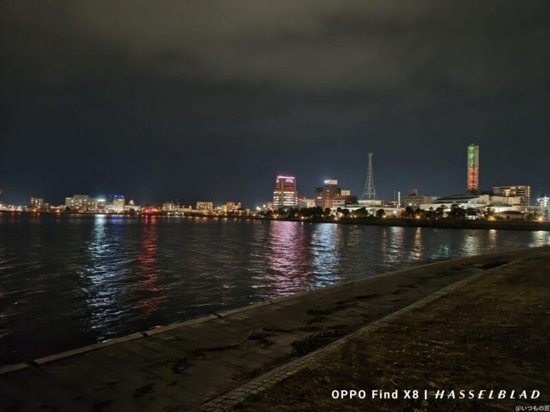 OPPO Find X8 カメラ
OPPO Find X8でズーム撮影した夜景写真