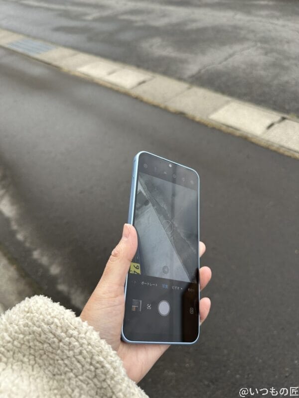 nubia S 5G レビュー
Libero 5G Ⅳのディスプレイの見やすさを示す写真