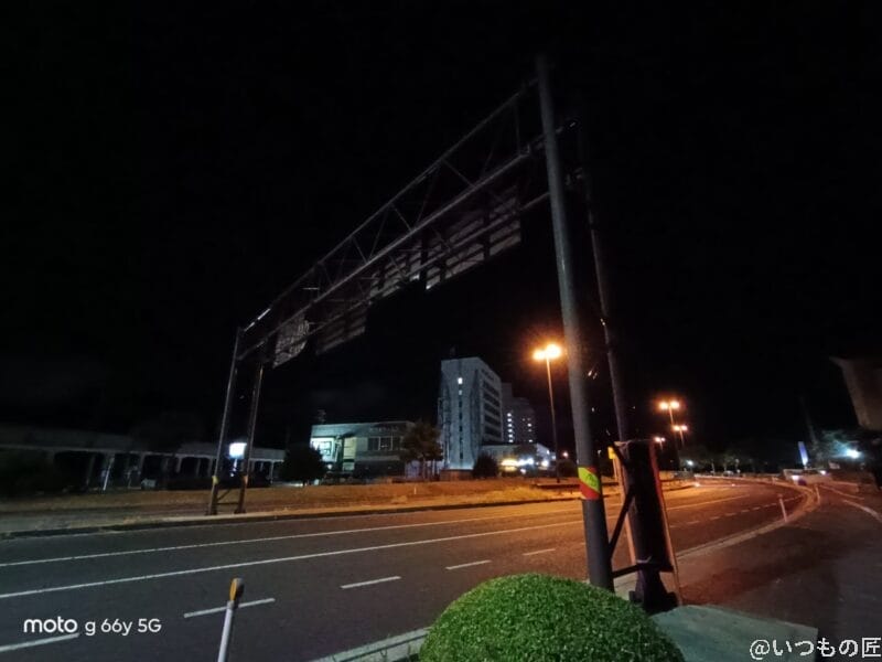 moto g66y 5G カメラ
夜の街並み