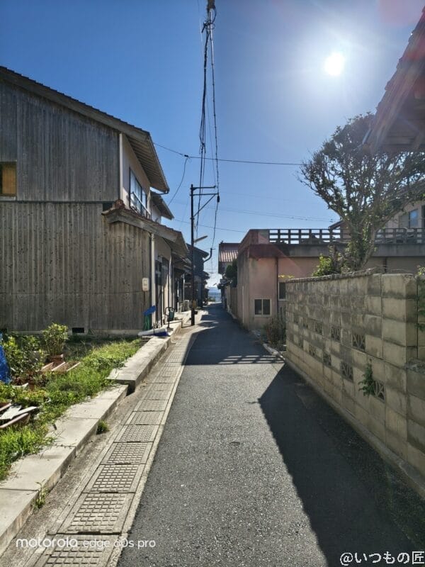 motorola edge 60s pro カメラ
晴天下の街並み