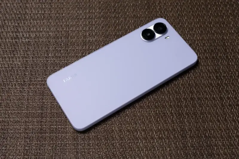 nubia S2の実機写真