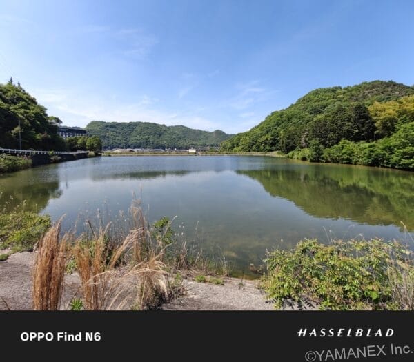 OPPO Find N6 カメラ 晴天下の池を捉えた一枚