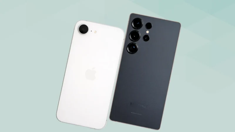 iPhone17eとGalaxy S25 Ultraの比較 背面デザイン 斜め